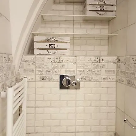 펜션 Hawwwran Apartman Branisov 체스케부데요비체