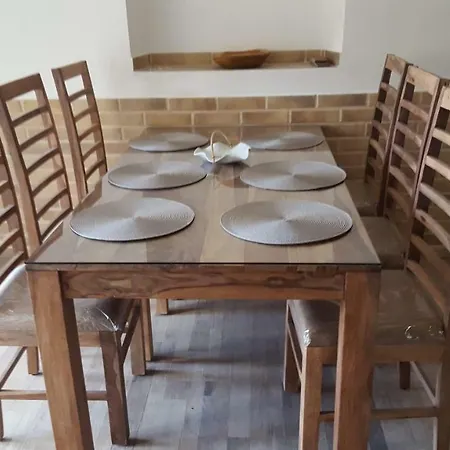 펜션 Hawwwran Apartman Branisov 체스케부데요비체