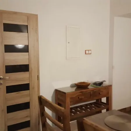 Hawwwran Apartman Branisov *