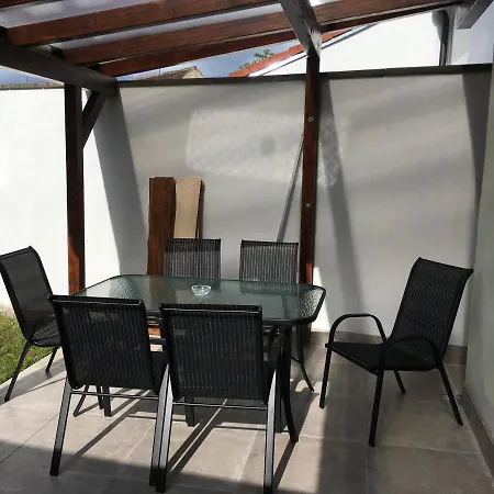 펜션 Hawwwran Apartman Branisov 체스케부데요비체